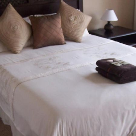 The Star Guest House Witbank Extérieur photo